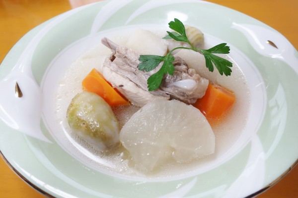 ほっこり和風の根菜スペアリブ煮込み