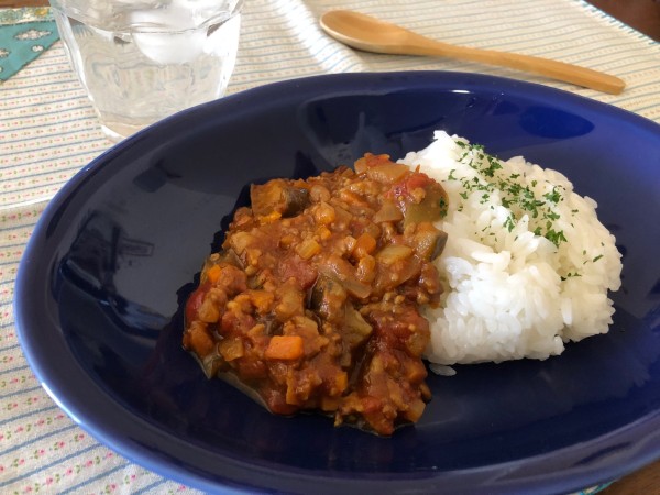 ポーションだしで簡単☆鶏がらかつおだし☆野菜たっぷりキーマカレー♪
