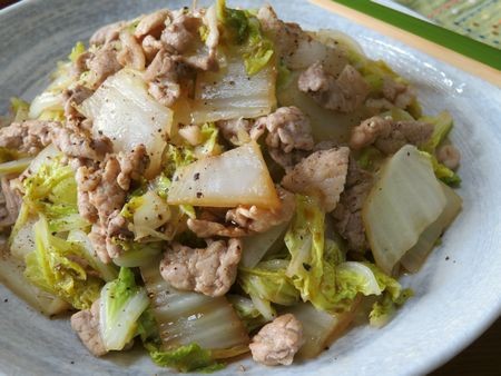 『シャキシャキしみしみ♪　豚こまと白菜のバタポン炒め』