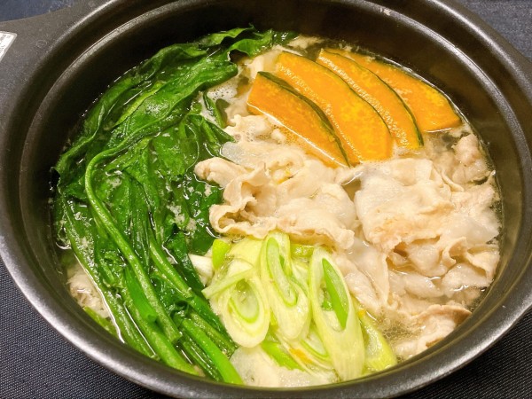 鉄分たっぷり｜にんにく入り常夜鍋のレシピ