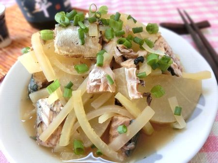 『さば缶でうまみたっぷり♪　味しみしみさば大根』