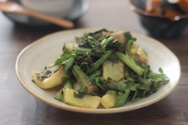 『春菊とたらの魚醤炒めとまごわやさしいダイエット献立』