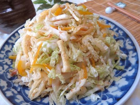 『ペロリといけちゃう♪　白菜とサクサク油揚げと金柑のサラダ』