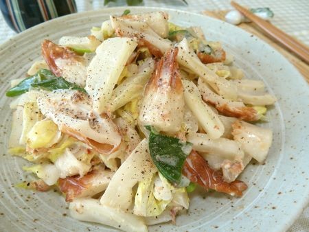 『かつお節とすりごまでうま味アップ♪　白菜と長ねぎとちくわのポンマヨ炒め』