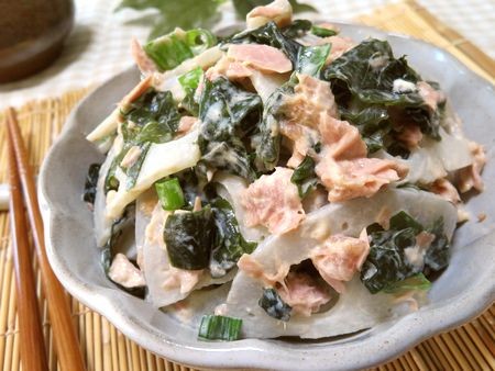 『梅わさびマヨが美味しい♪　れんこんとツナとワカメのサラダ』