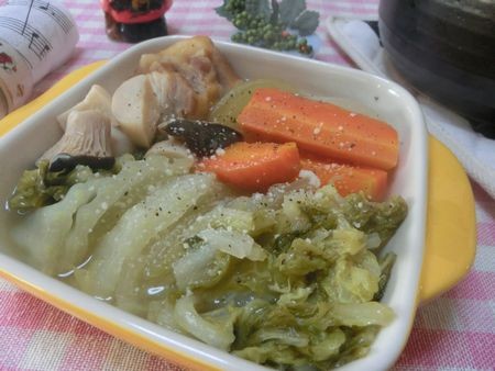 『材料入れたら15分煮るだけ♪　美味しすぎる白菜とベーコンのポトフ』