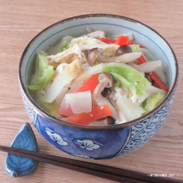 塩麹と大根・白菜などの野菜と豆腐の優しい味『塩麹の野菜のおうどん』