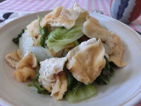 『材料3つ☆　簡単すぎるのに美味しすぎる♪　白菜と油揚げの白だし蒸し煮びたし』