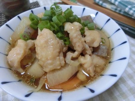 『鶏皮で楽々☆　モツ煮込み風♪　根菜と鶏皮煮込み』