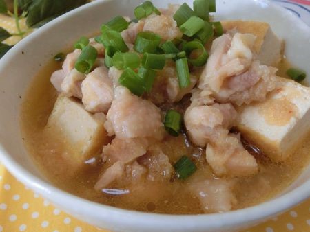 『煮るだけズボラ☆　出汁はオイスターソースで♪　鶏ももと厚揚げのみぞれ煮』