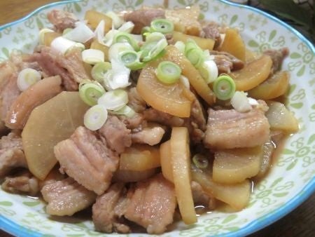 『生姜をきかせて簡単美味♪　豚バラ大根の炒め煮』