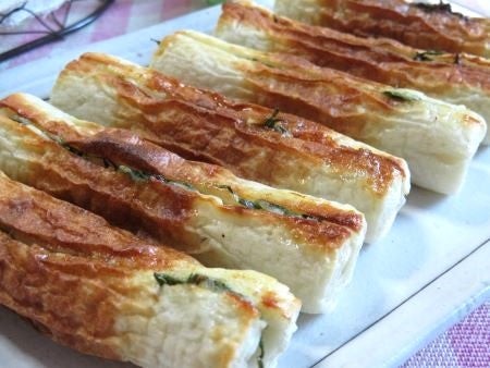『じゅわっと香ばしい♪　ちくわの椎茸人参葉詰めマヨ焼き』