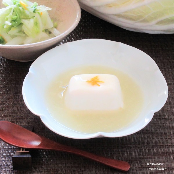 勿体ない精神が美味しい。白菜漬けの絞った残り汁で『白菜の塩こうじ温奴』