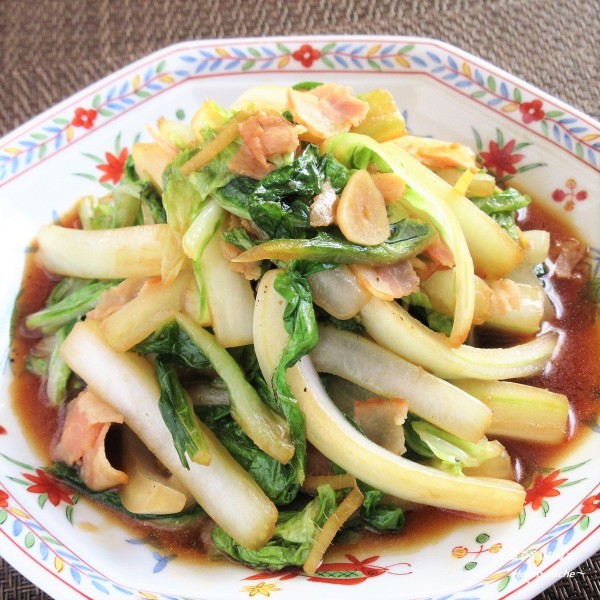 サッと炒めるだけ♪食感にハマる！！大さじ１で作る『白菜オイスターソース炒め』