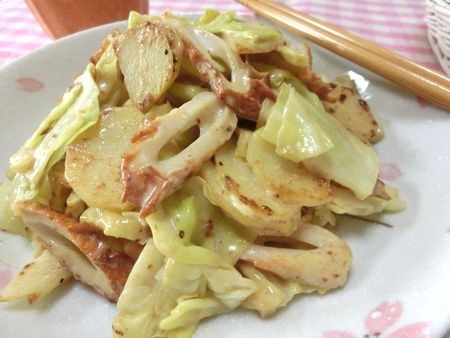 『焦がしマヨが香ばしい♪　キャベツポテトとちくわのオイマヨ炒め』
