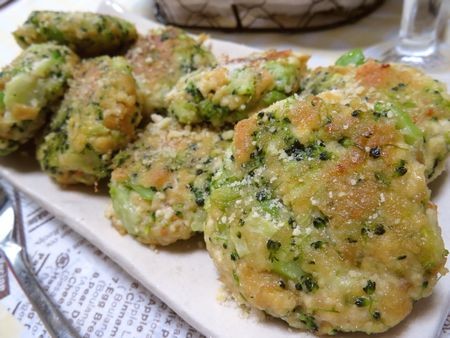 『ソースいらずで美味しい♪　ブロッコリーと厚揚げの味噌チーズおやき』