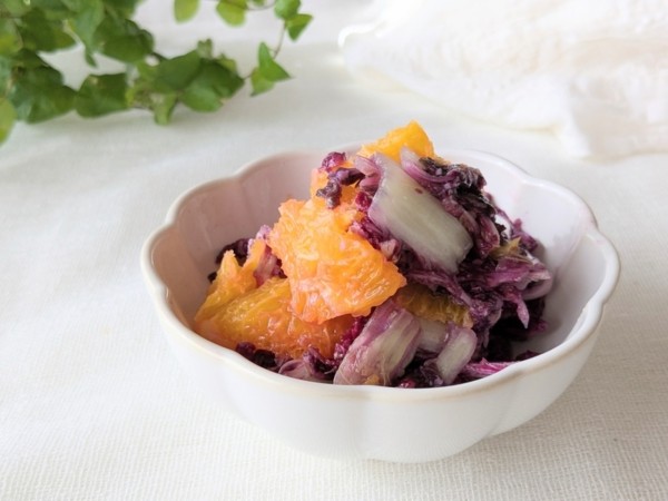 【美肌レシピ】『紫白菜とオレンジの塩麹浅漬け』 - 美肌Dish