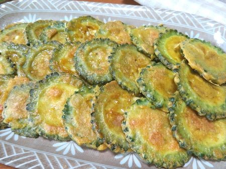 『ワタごとだから味がからむ～☆　薄切りゴーヤのチーズピカタ』