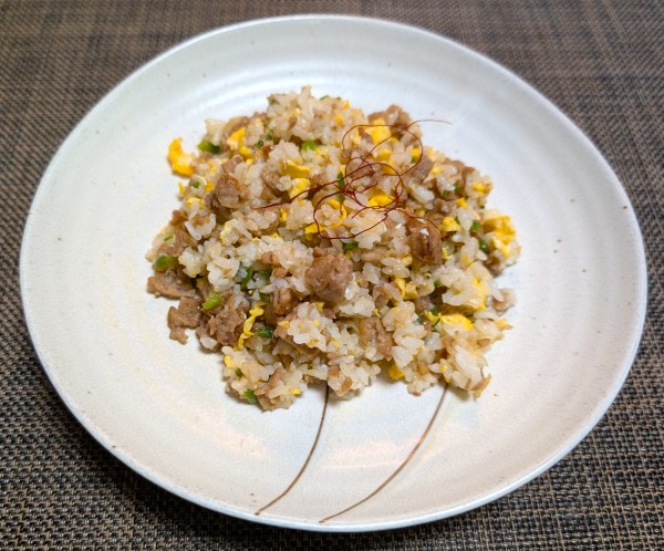 家族も満足するかんたん☆肉肉しい炒飯♪☆♪☆♪