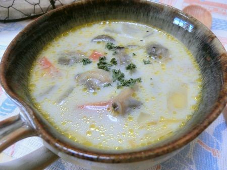 『根菜と冷凍むきあさりで簡単美味しい♪　クラムチャウダー』