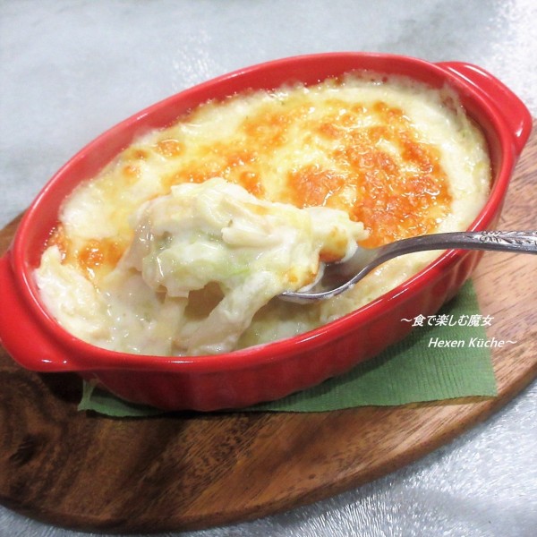 和食の材料が隠し味。「油揚げとキャベツのとろとろグラタン」