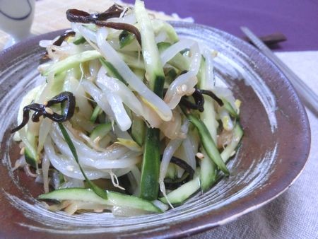 『調味料いらず☆　もやしときゅうりのザーサイナムル』