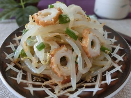 『顆粒コンソメが美味しい♪　もやしとちくわのコンソメナムル』