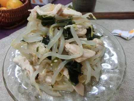 『鶏むねとたっぷりもやしでヤミツキ♪　蒸し鶏ともやしの中華サラダ』