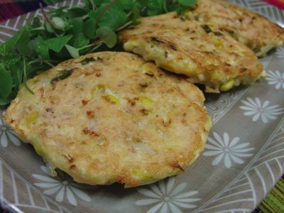 『シャキシャキもやしとふわふわ豆腐の絶妙コラボ♪　豆腐と豆もやしのおやき　』