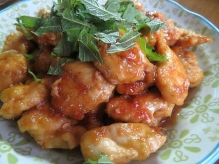 『ヤミツキの美味しさ♪　鶏むね肉のカレー生姜焼き』