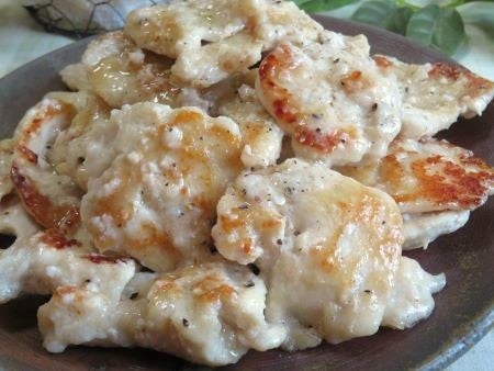 『うま味たっぷりやわらか♪　薄切り鶏むねのかぼす塩麹だれ焼き』