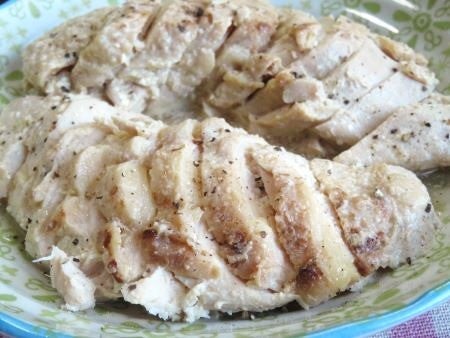 『低温調理でしっとりやわらか♪　鶏むね肉の塩こうじマヨ焼き』