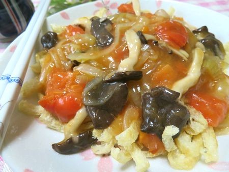 『かた焼きそば風☆　サクサク油揚げ麺の野菜きのこあんかけ』