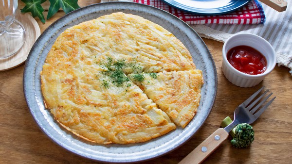 混ぜて焼くだけ！材料2つで糖質オフ「豆腐とじゃがいものガレット」の作り方