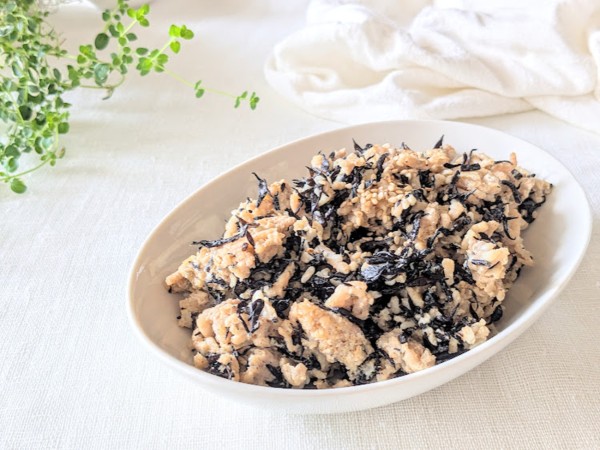 骨活に♪『ひじき入り胡麻塩麹鶏そぼろ』の作り方【美肌レシピ】 - 美肌Dish