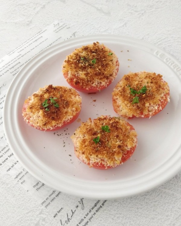『トマトのグリルパン粉焼き〈料理好きにおすすめのオーブンレンジ〉』