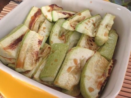 『材料2つ☆　グリルで簡単♪　ズッキーニの焼きびたし』
