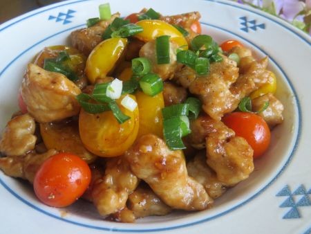 『トマトの酸味で酢豚風♪　豚もも肉とミニトマトのみりん醤油炒め』
