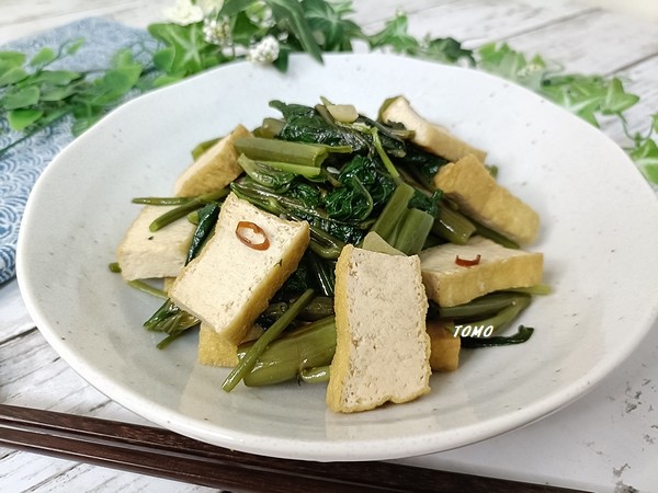 パパっと１品♪厚揚げと空芯菜のピリ辛炒め
