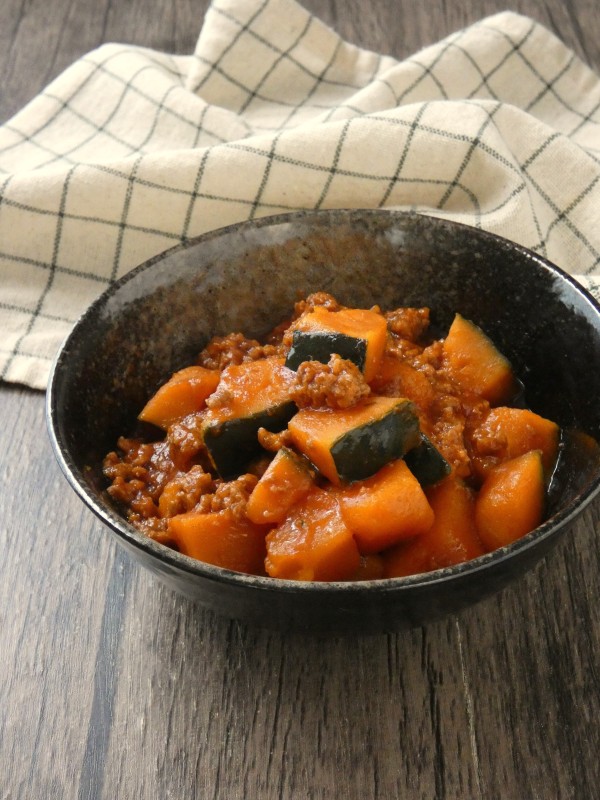 『メイン材料2つ！「かぼちゃとひき肉のケチャップ煮」』
