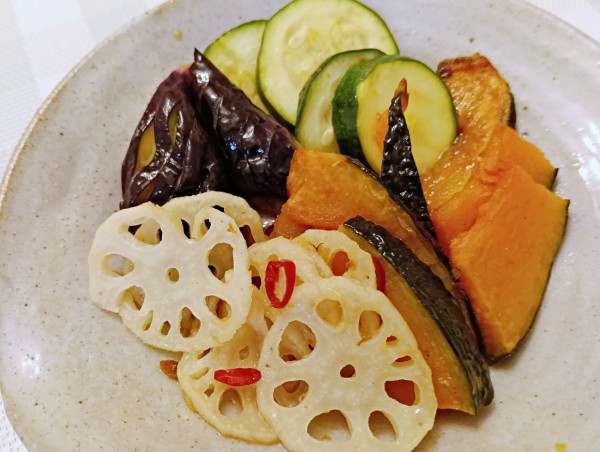 夏野菜をさっぱりたっぷり食べる！夏野菜の南蛮漬け♪