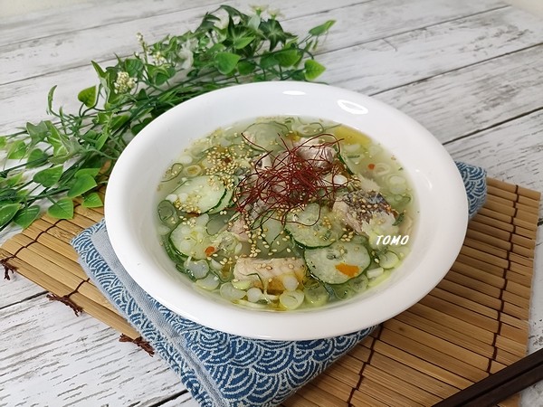 火を使わず簡単♪生姜たっぷりのサバ缶の冷たい中華風スープ