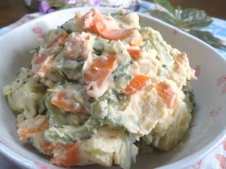 『味噌マヨが合う♪　ゴーヤ入りポテトサラダ』