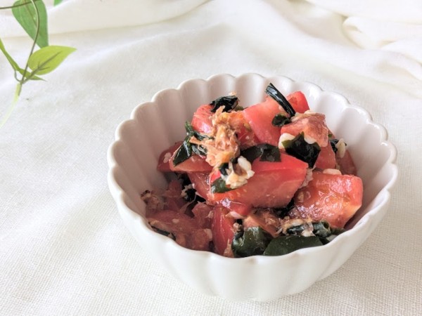 アンチエイジングに♪『トマトとわかめの塩麹おかか和え』の作り方【美肌レシピ】 - 美肌Dish