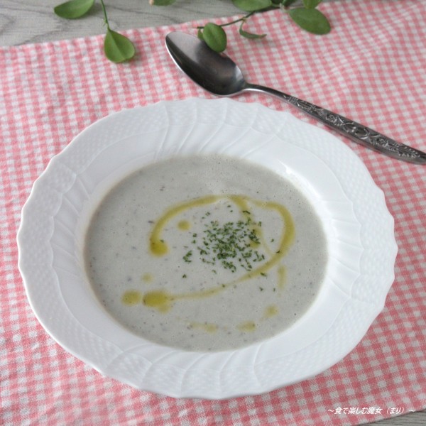 電子レンジとボウル1つで。手早く作る冷製ポタージ♪色より栄養『なすとじゃがいものポタージュ』
