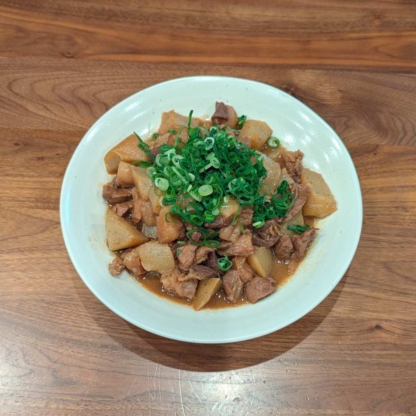 ほったらかし調理で完成！炊飯器でやわらか牛すじ煮込み！