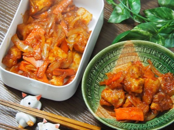 ピリッと甘辛！作り置きレシピ｜鶏肉のコチュジャン炒めの作り方