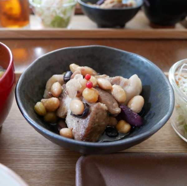 『豚肉と豆のあっさり塩味#本日のおうちごはん』