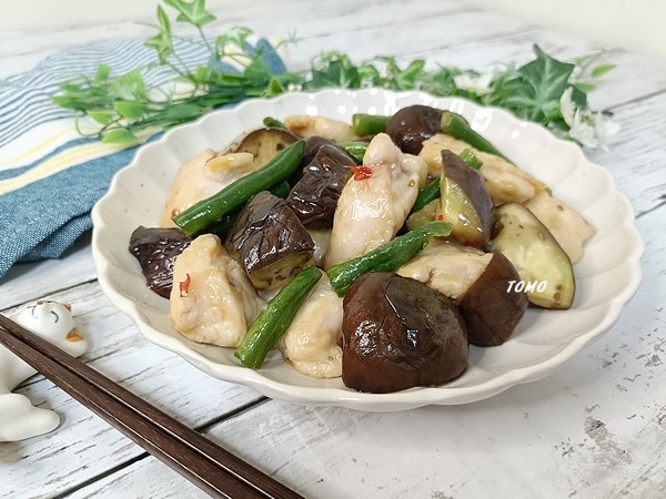 ご飯が進む♪なすと鶏胸肉のスイチリ炒め
