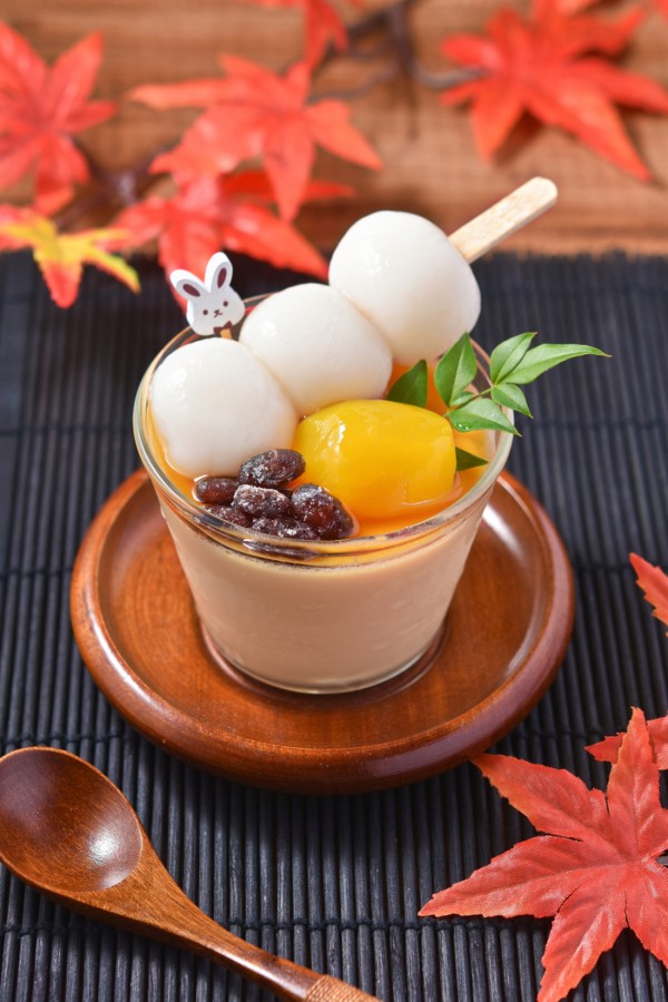 【今週のおやつ】お月見プリン｜みたらし団子×なめらかプリンの秋スイーツレシピ（2025.10） - すずめの食卓３６５日